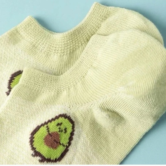 NWT Set of 5 Pairs of Fun Avocado No Show Socks! - Picture 3 of 5